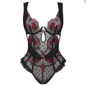 For love & lemons Zinnia Embroidered Bodysuit